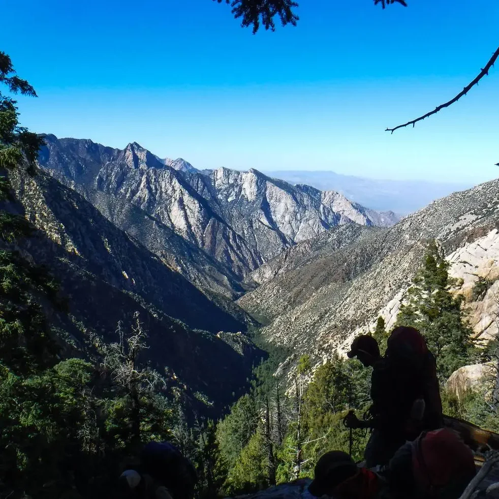 nols-zev-gragg.jpg__1310x5000_q70_subject_location-1024,770_subsampling-2 Zev Gragg